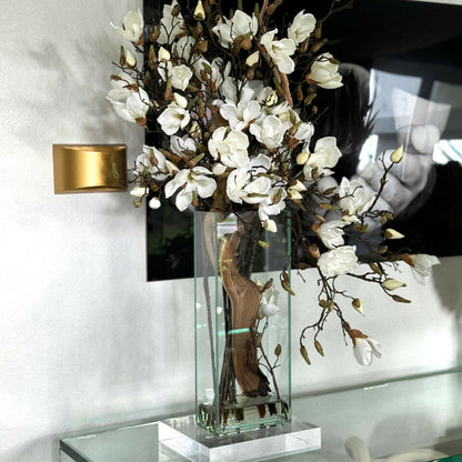 White Magnolias in 20″ Tall Casa Moderna